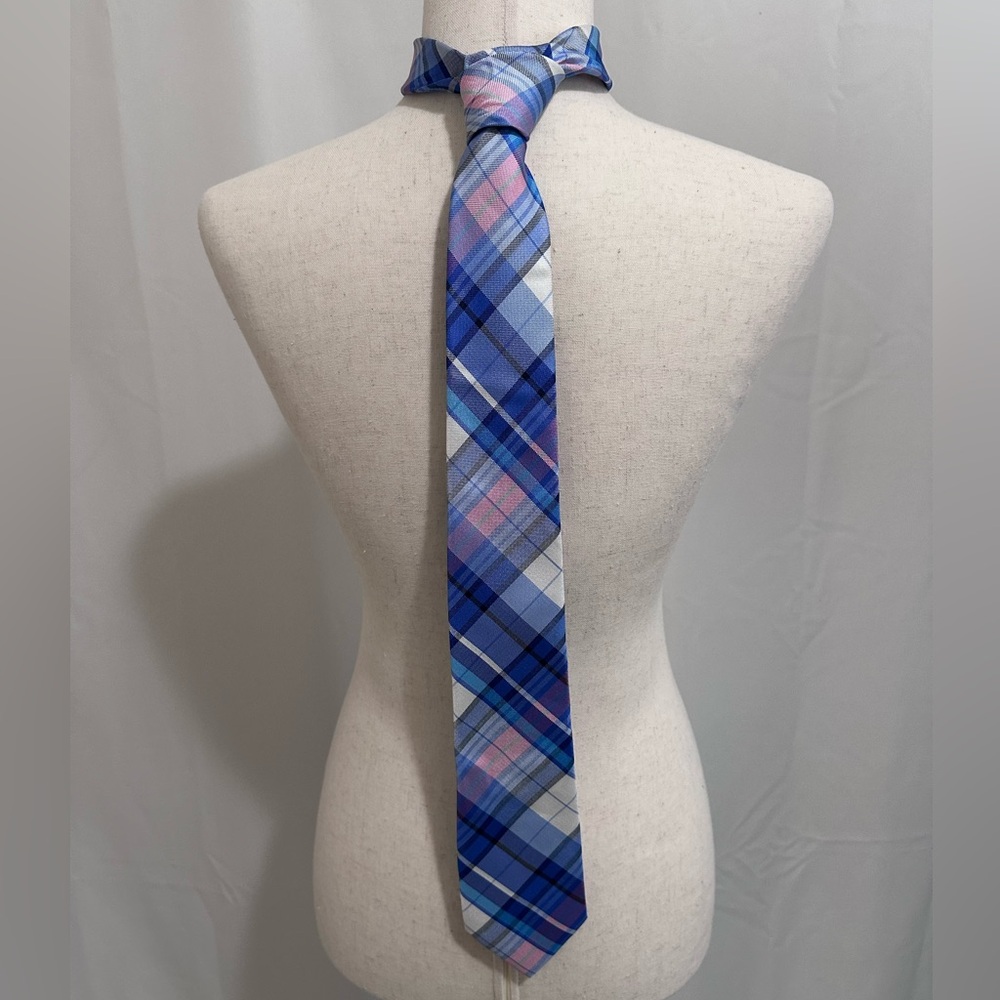 NWT Tommy Hilfiger Men’s Tie